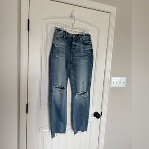 New Mica brand -Classic Blue Distressed Ankle Jeans. Without tag, never worn.